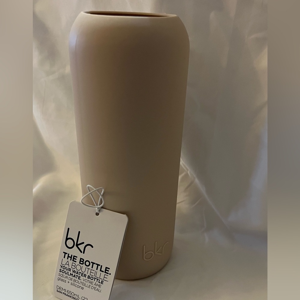 NWT Demi bkr sleeve “Doe”